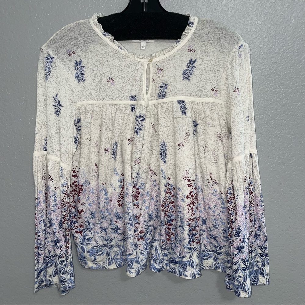 Lucky brand floral flowy bell sleeve blouse size small